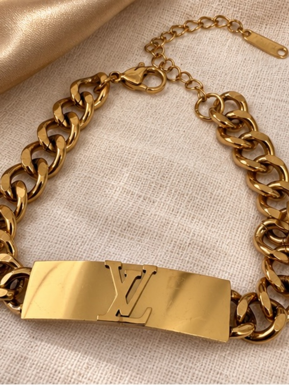 Designer Inspired Gold Tone Chunky Curb Chain ID Plate Statement Bracelet